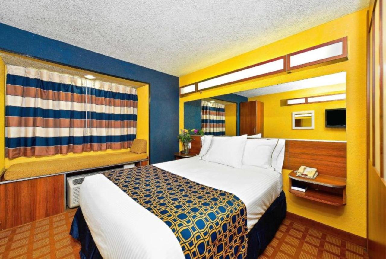 Microtel Inn & Suites By Wyndham New Braunfels I-35 Екстериор снимка