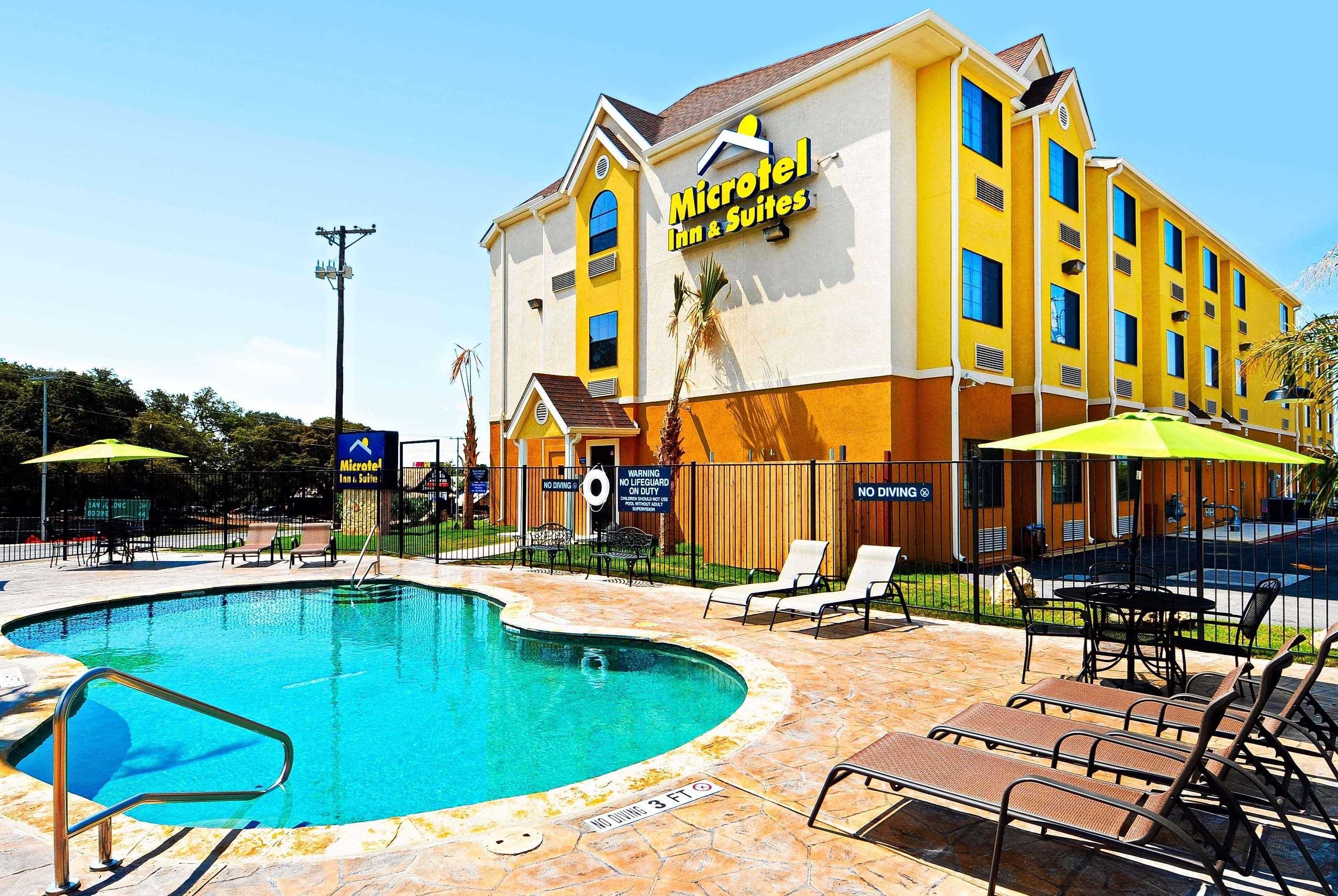 Microtel Inn & Suites By Wyndham New Braunfels I-35 Съоръжения снимка